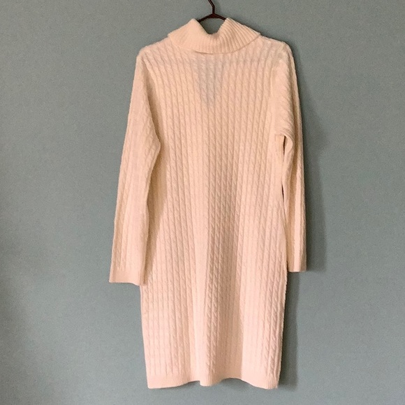 Calvin Klein sweater dress - Picture 3 of 4